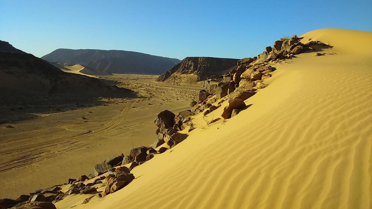 Mozoon Camp Hotel Wadi Rum Bagian luar foto